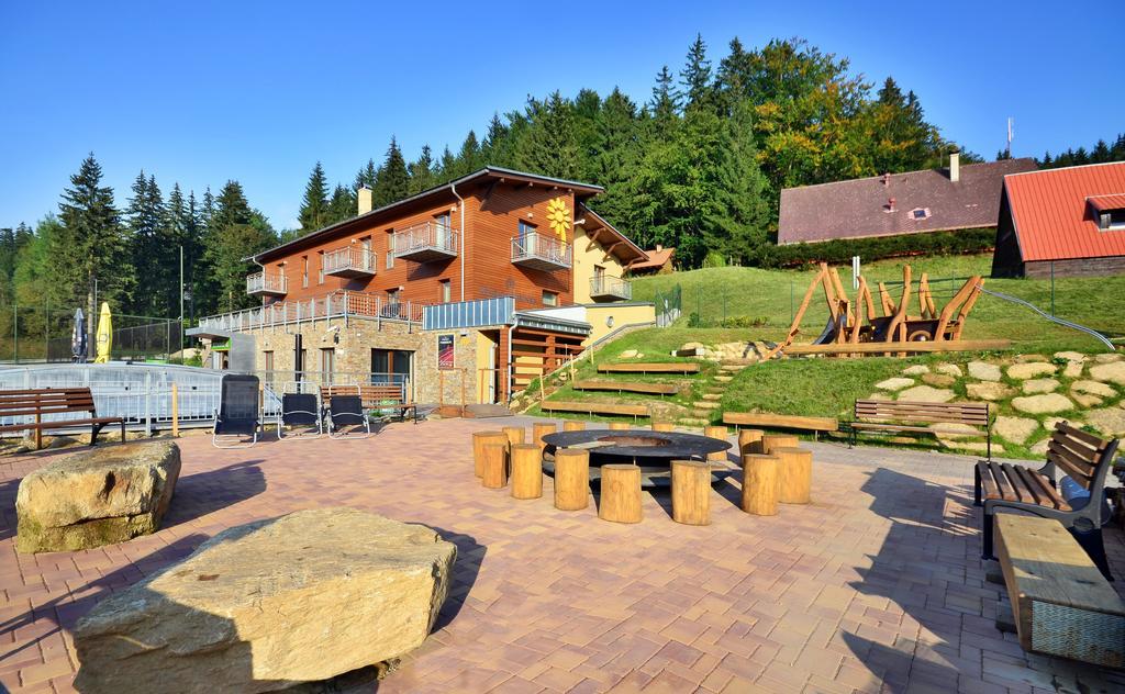 Hotel Jirinka Dolni Morava Exterior photo